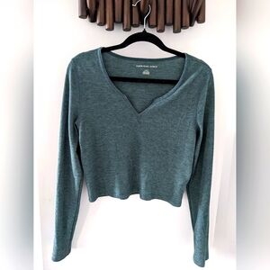 American Eagle Women's Waffle Cropped long sleeve top - Size US M- NWOT